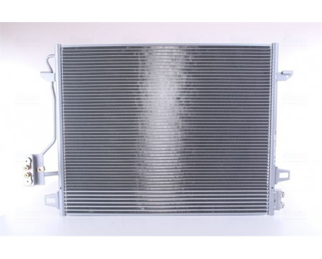 Condenser, air conditioning 940098 Nissens