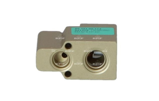 Expansion valve, air conditioning