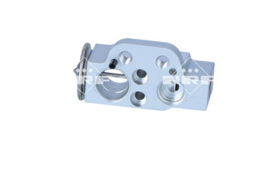 Expansion valve, air conditioning