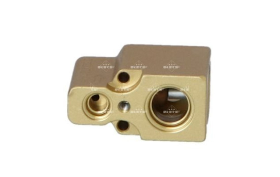 Expansion valve, air conditioning