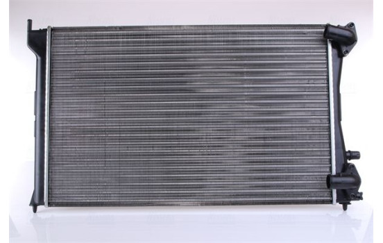 Radiator 63701 Nissens