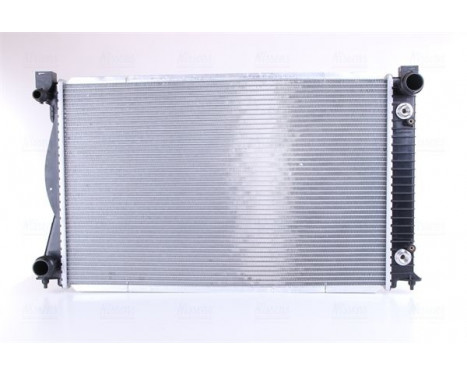 Radiator, engine cooling 60233A Nissens, Image 3