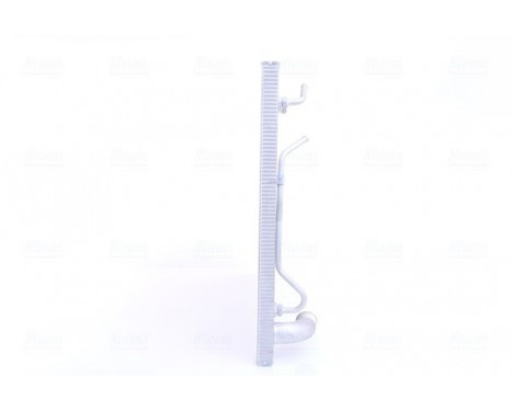 Radiator, engine cooling 606837 Nissens, Image 5