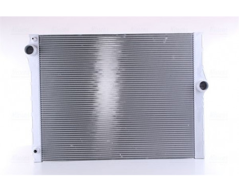Radiator, engine cooling 60768 Nissens, Image 3