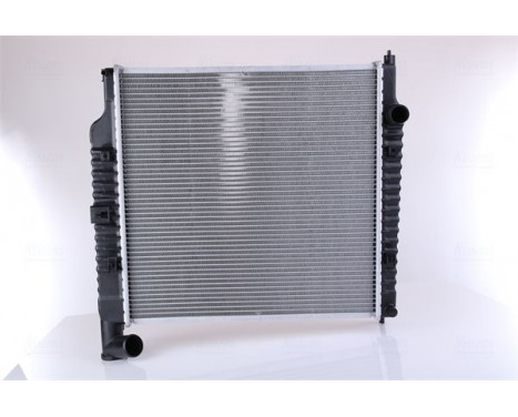 Radiator, engine cooling 61021A Nissens, Image 3