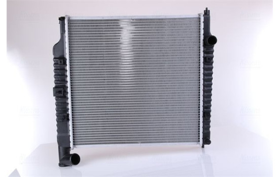 Radiator, engine cooling 61021A Nissens, Image 3