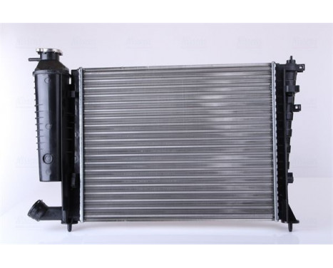 Radiator, engine cooling 61335A Nissens, Image 4