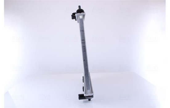 Radiator, engine cooling 61742A Nissens, Image 5