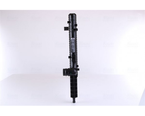 Radiator, engine cooling 61768 Nissens, Image 4