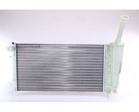 Radiator, engine cooling 61889 Nissens, Image 3