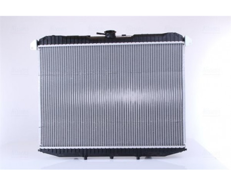 Radiator, engine cooling 62069A Nissens, Image 4