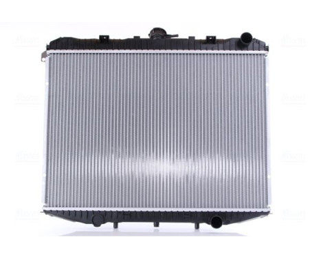 Radiator, engine cooling 62070A Nissens, Image 3
