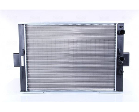 Radiator, engine cooling 62288 Nissens, Image 3