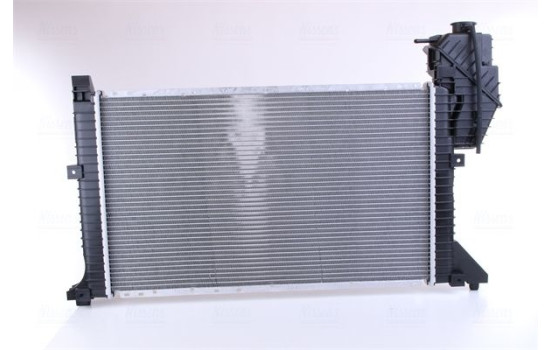 Radiator, engine cooling 62664A Nissens, Image 4