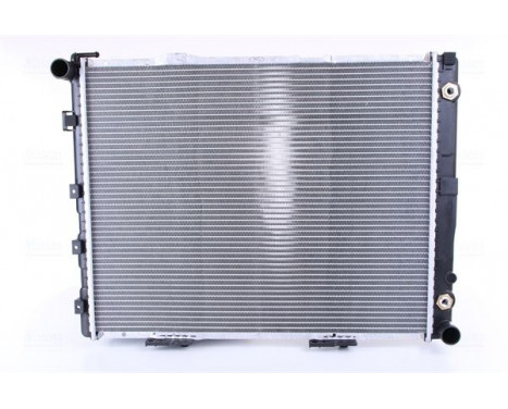 Radiator, engine cooling 62679A Nissens, Image 3