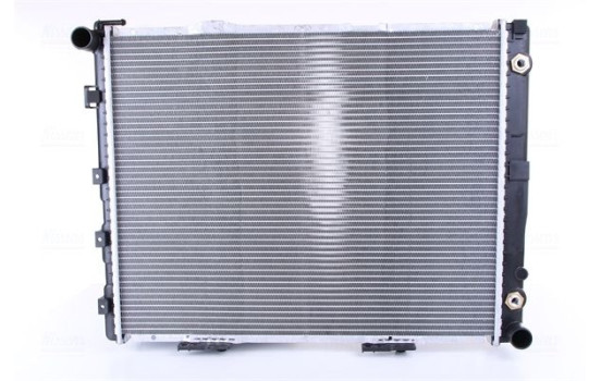 Radiator, engine cooling 62679A Nissens, Image 3