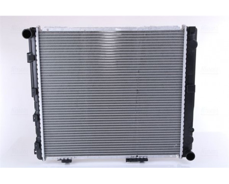 Radiator, engine cooling 62697A Nissens, Image 3