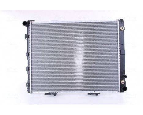 Radiator, engine cooling 62762A Nissens, Image 3