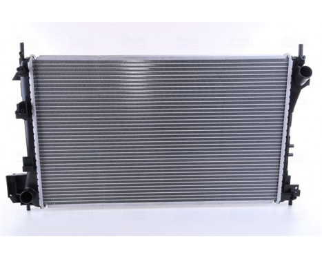 Radiator, engine cooling 63022A Nissens, Image 3