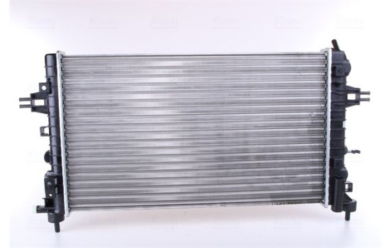 Radiator, engine cooling 63028A Nissens, Image 4