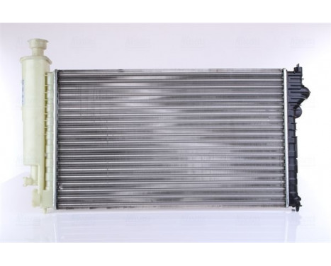 Radiator, engine cooling 63528 Nissens, Image 4