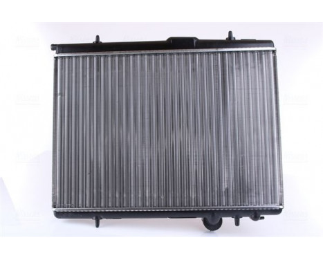 Radiator, engine cooling 63697 Nissens, Image 4