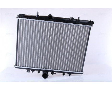 Radiator, engine cooling 63705A Nissens, Image 2