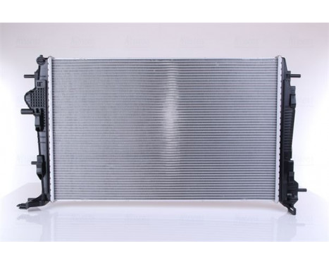 Radiator, engine cooling 637648 Nissens, Image 3