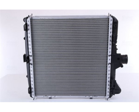 Radiator, engine cooling 637774 Nissens, Image 3