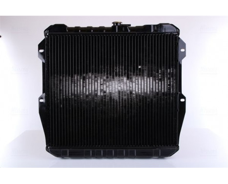 Radiator, engine cooling 64613 Nissens, Image 4