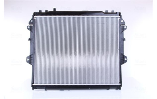 Radiator, engine cooling 646807 Nissens, Image 3