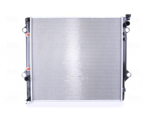 Radiator, engine cooling 64684 Nissens, Image 3