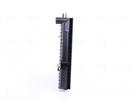 Radiator, engine cooling 65548A Nissens, Image 2