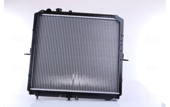 Radiator, engine cooling 66622 Nissens, Image 4