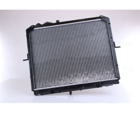 Radiator, engine cooling 66646 Nissens, Image 4