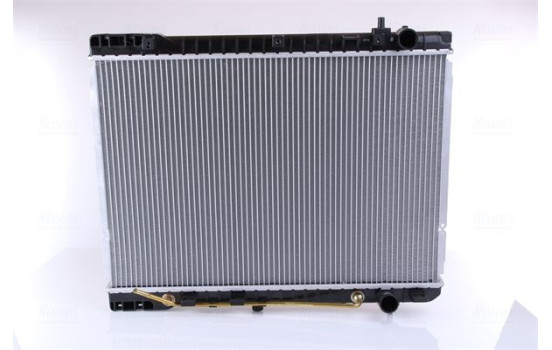 Radiator, engine cooling 66671 Nissens, Image 3