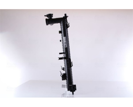 Radiator, engine cooling 66780 Nissens, Image 4