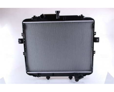 Radiator, engine cooling 66996 Nissens, Image 3