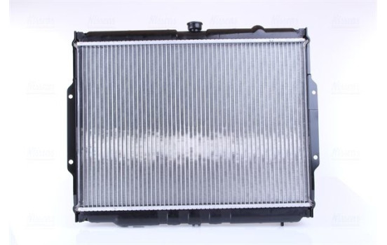 Radiator, engine cooling 67046 Nissens, Image 3
