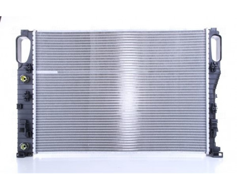 Radiator, engine cooling 67105 Nissens, Image 5