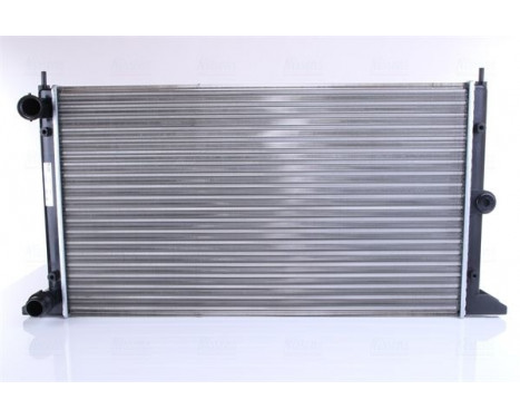 Radiator, engine cooling 67304 Nissens