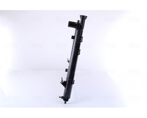 Radiator, engine cooling 675018 Nissens, Image 4