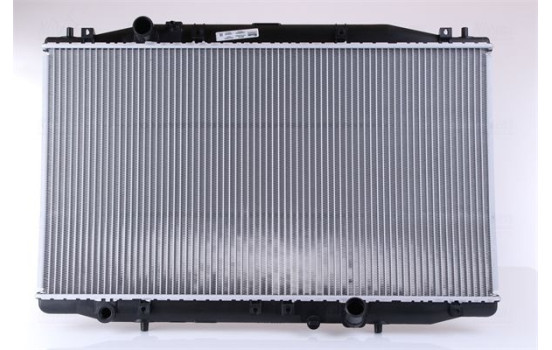 Radiator, engine cooling 68131 Nissens, Image 3