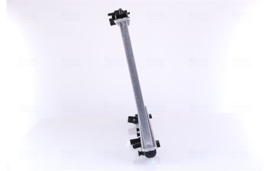 Radiator, engine cooling 68137 Nissens, Image 4