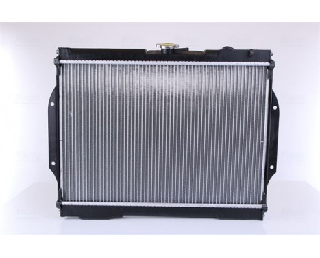 Radiator, engine cooling 68156 Nissens, Image 3