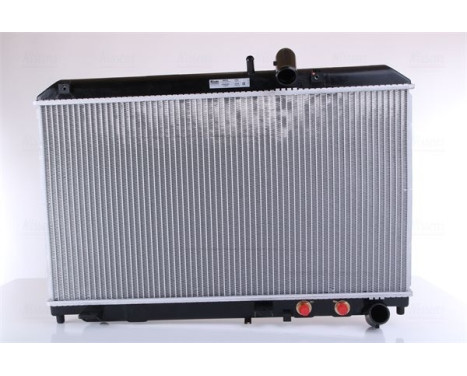 Radiator, engine cooling 68529 Nissens, Image 2