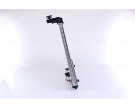 Radiator, engine cooling 68533 Nissens, Image 4