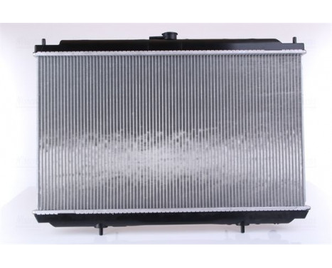 Radiator, engine cooling 68732 Nissens, Image 3