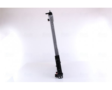 Radiator, engine cooling 68738 Nissens, Image 4