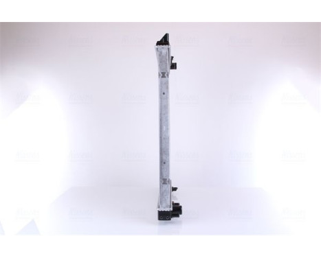 Radiator, engine cooling 68744 Nissens, Image 5